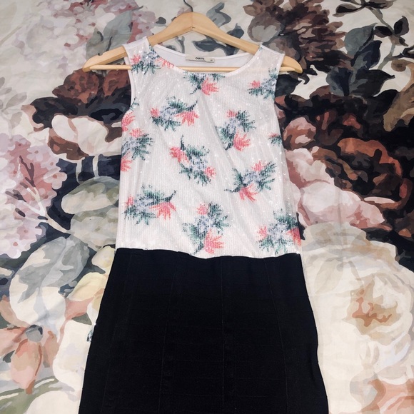 Top - Picture 1 of 3